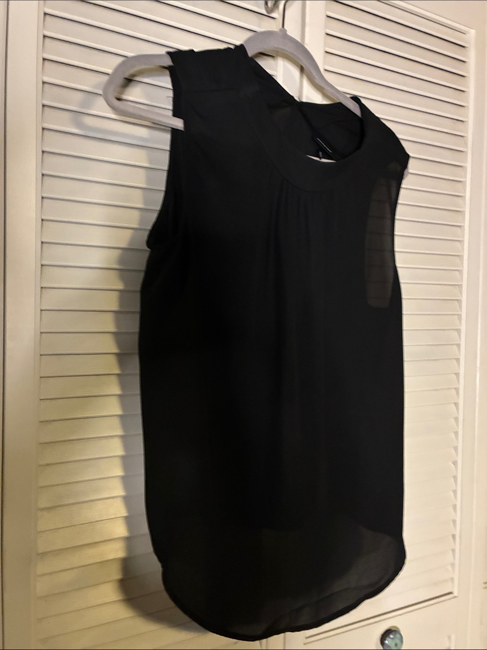Sleeveless Black Chiffon Sleeveless Blouse - Classic style